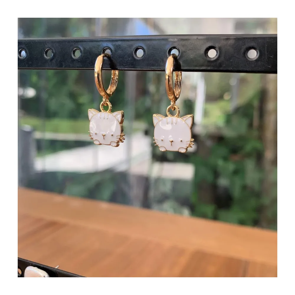 Petites Créoles Dorées Plaquées Or 14K avec Chatons Blanc ou Rose