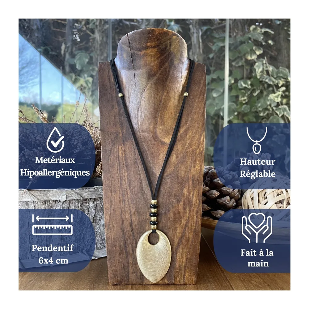 Collier Long en Agate Noire et Zamak Doré