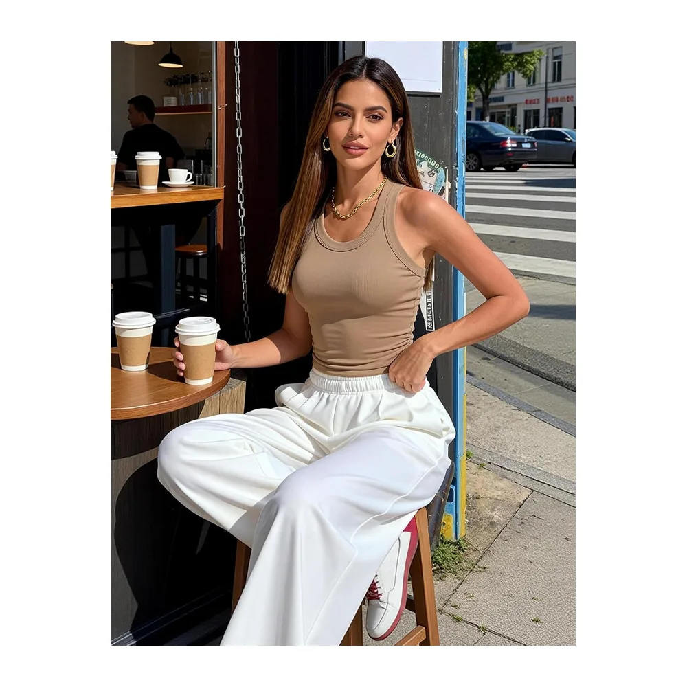 Sports Tank Tops with Built-in Bra — Lot de 3 : Noir + Blanc + Marron